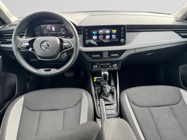 SKODA Kamiq (2024) — foto 10 van 15
