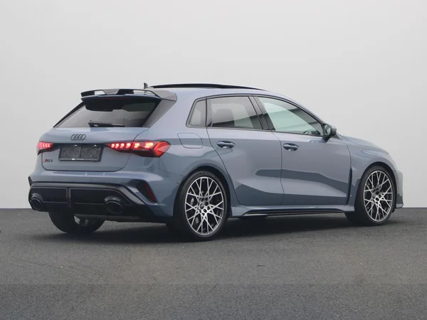 AUDI RS3 Sportback (2025) — foto 12 van 26