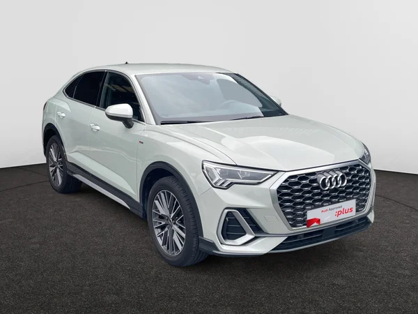 AUDI Q3 Sportback (2024) — foto 18 van 21