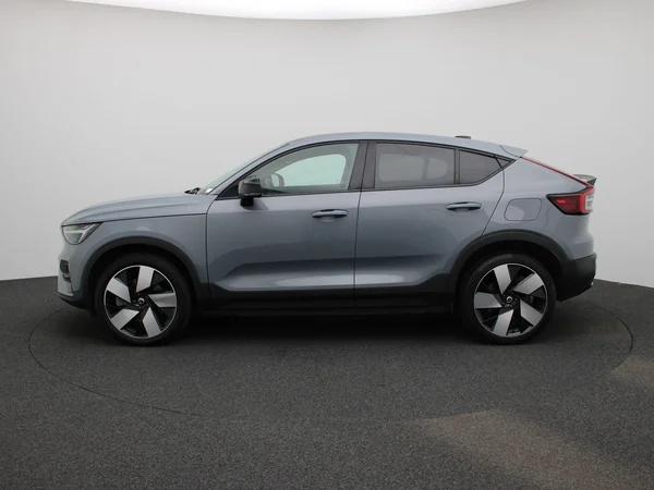 Volvo C40 (2023) — foto 34 van 47