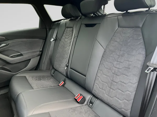 AUDI A6 Avant e-tron (2025) — foto 5 van 15