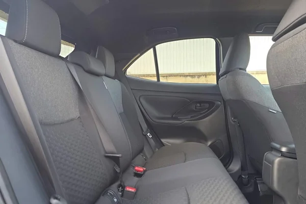 Toyota Yaris Cross Hybrid (HEV) (2026) — foto 2 van 26