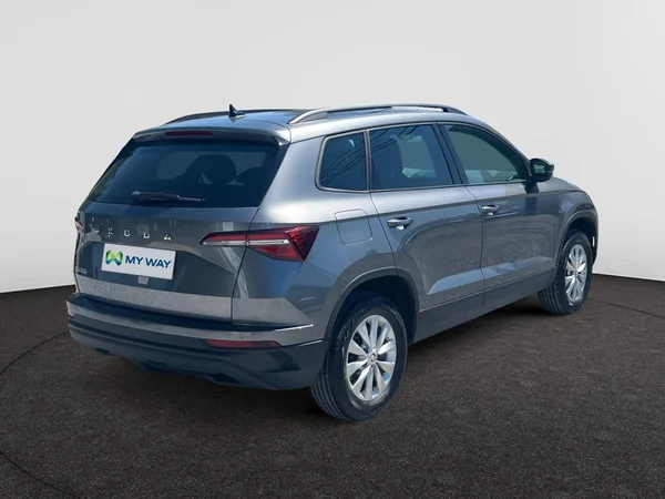 SKODA Karoq (2022) — foto 11 van 18