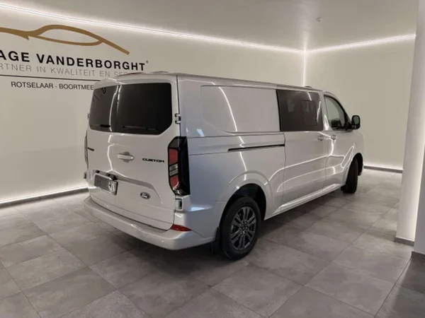 Ford Transit Custom — foto 19 van 23