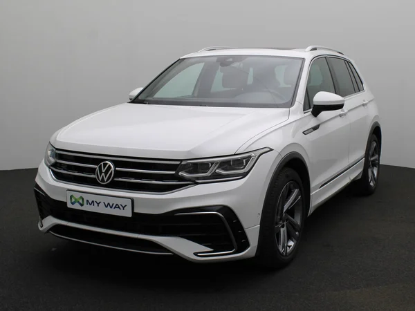 VOLKSWAGEN Tiguan (2022) — foto 1 van 26