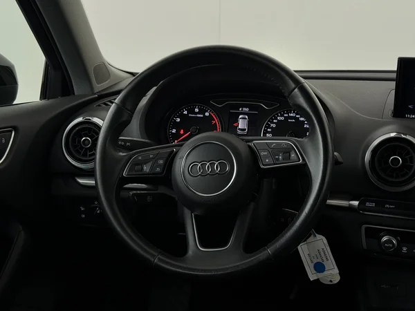 AUDI A3 (2019) — foto 14 van 28