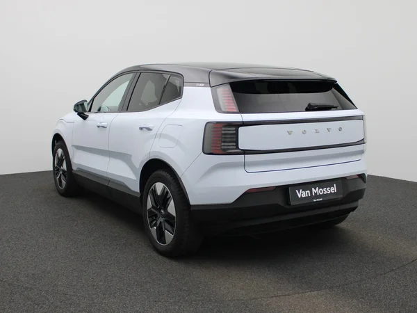 Volvo EX30 (2024) — foto 12 van 48