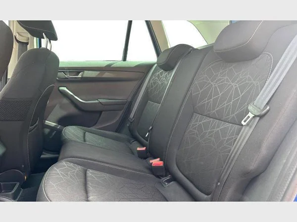 Skoda Fabia Combi (2018) — foto 3 van 23