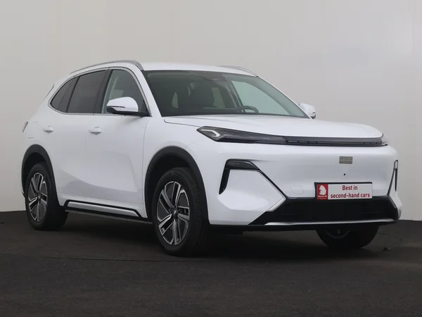 GEELY Starray EM-i (2026) — foto 24 van 29