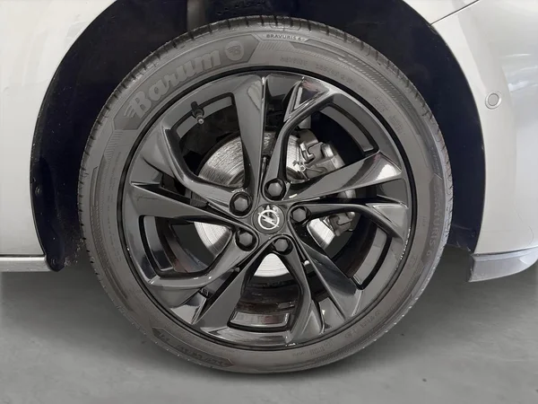 Opel Astra (2018) — foto 17 van 20