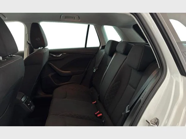 Skoda Kamiq (2020) — foto 3 van 27