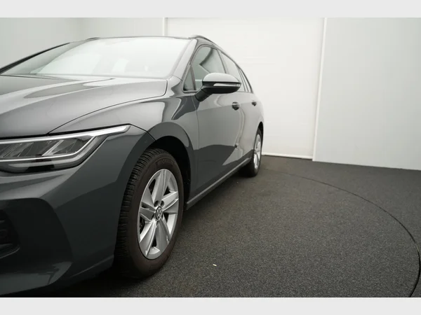 VOLKSWAGEN Golf VIII SW (2025) — foto 9 van 29