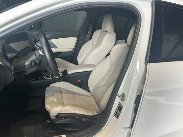 BMW 1 Reeks (2024) — foto 19 van 22
