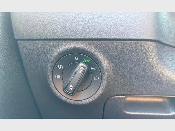Skoda Karoq (2022) — foto 8 van 27