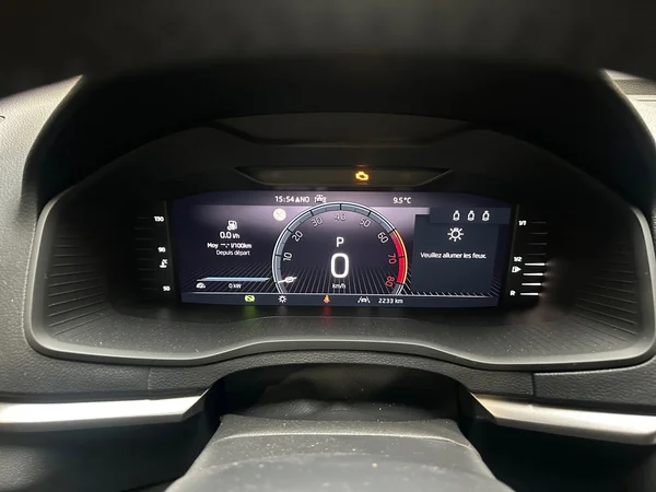SKODA Karoq (2025) — foto 19 van 23