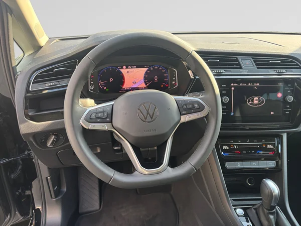 VOLKSWAGEN Touran (2026) — foto 24 van 24
