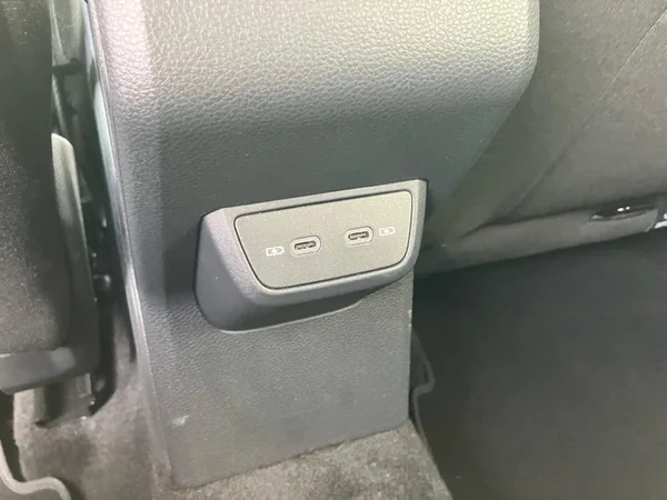 VOLKSWAGEN Polo (2024) — foto 8 van 26