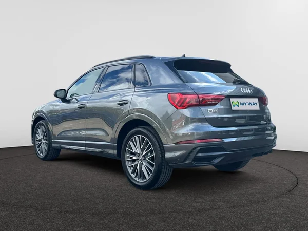 AUDI Q3 (2019) — foto 6 van 19