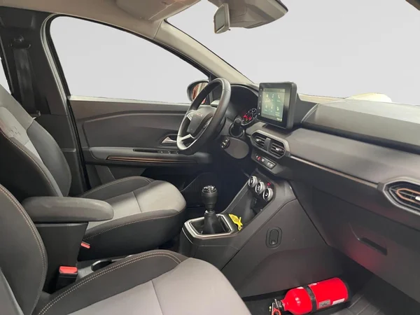 DACIA Sandero Stepway (2024) — foto 14 van 16