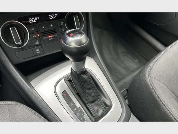 Audi Q3 (2018) — foto 14 van 23