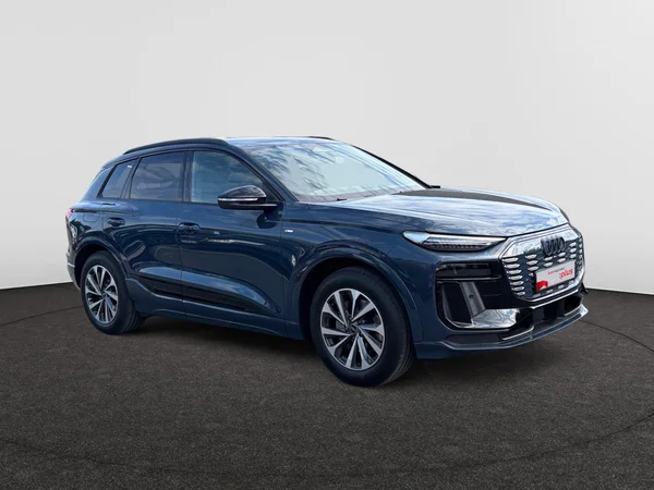 AUDI Q6 e-tron (2025) — foto 16 van 24