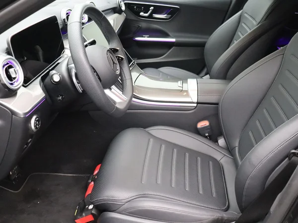 Mercedes-Benz C-Klasse (2025) — foto 2 van 24