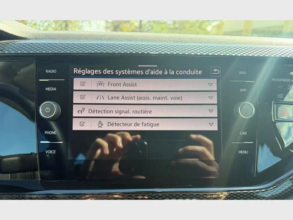 Volkswagen Polo (2023) — foto 14 van 30