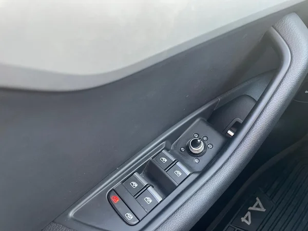 AUDI A4 SW Dsl (2023) — foto 6 van 19