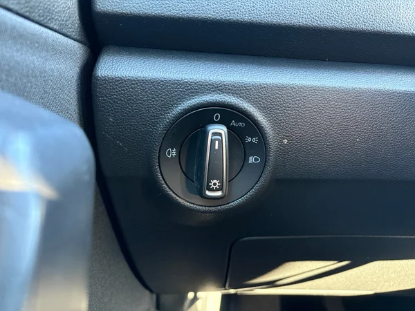VOLKSWAGEN T-Roc (2021) — foto 7 van 20