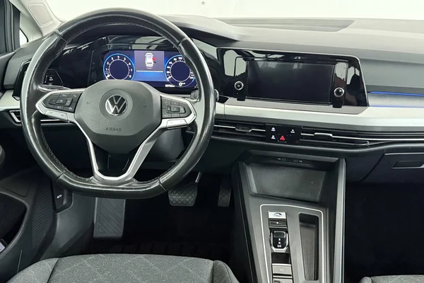 Volkswagen Golf VIII SW (2021) — foto 15 van 42
