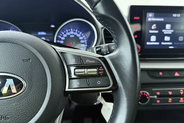 Kia Xceed (2021) — foto 7 van 20