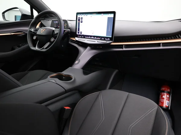 CUPRA Tavascan (2025) — foto 14 van 20