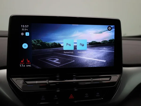 Volkswagen ID.4 (2023) — foto 9 van 37