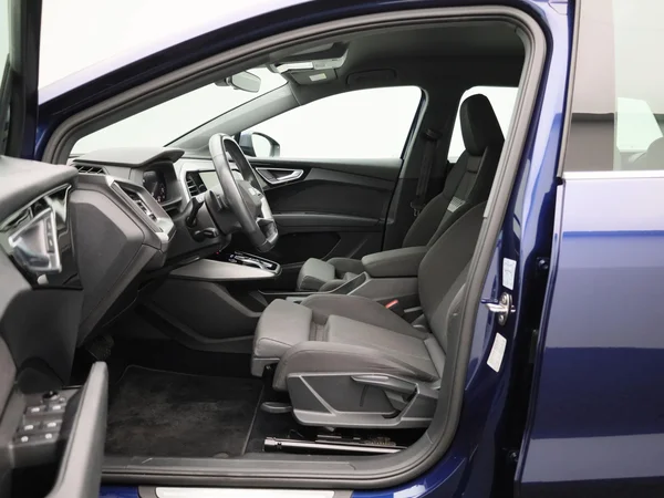 Audi Q4 e-tron (2022) — foto 45 van 45