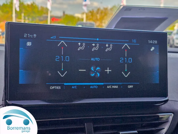 Peugeot 5008 (2022) — foto 15 van 27