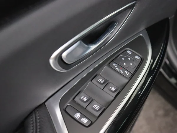 RENAULT Espace (2021) — foto 19 van 30