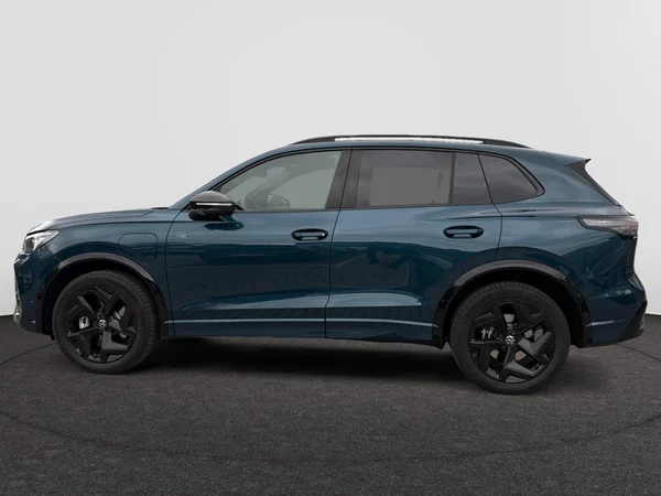 VOLKSWAGEN Tiguan eHybrid (PHEV) (2025) — foto 12 van 24