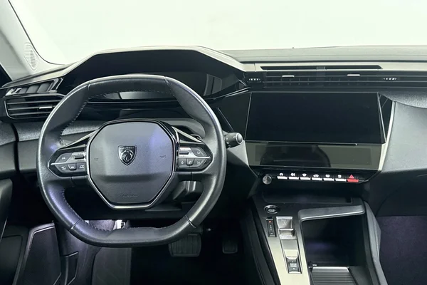 Peugeot 308 (2022) — foto 8 van 29
