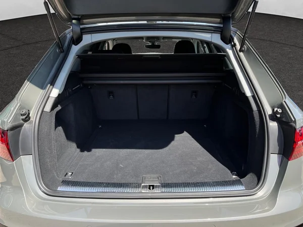 AUDI A4 Avant (2024) — foto 20 van 22