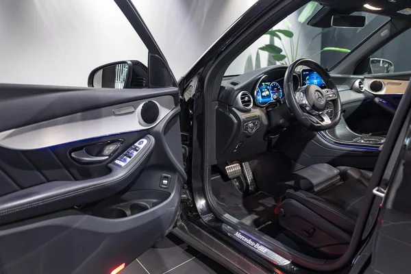 Mercedes-Benz GLC (2022) — foto 18 van 38