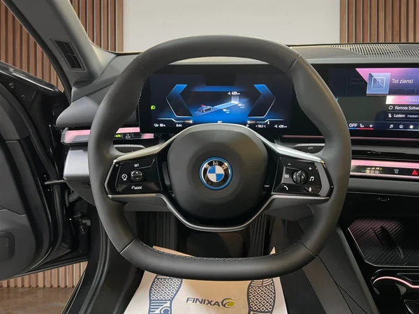 BMW i5 (2024) — foto 6 van 29