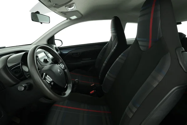 Peugeot 108 (2016) — foto 16 van 16