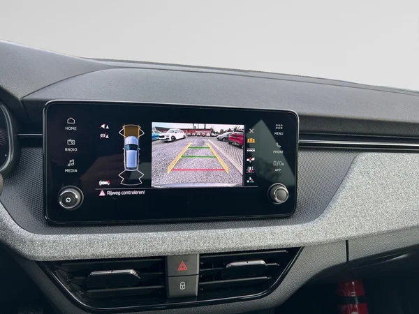 SKODA Kamiq (2025) — foto 10 van 10