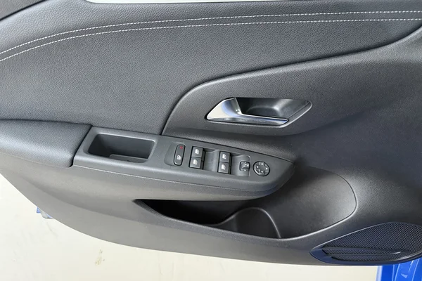 Opel Corsa (2025) — foto 8 van 18