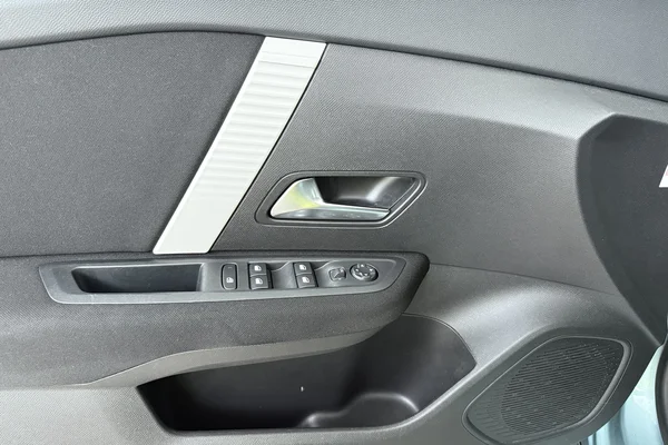 Citroen C4 (2022) — foto 8 van 22