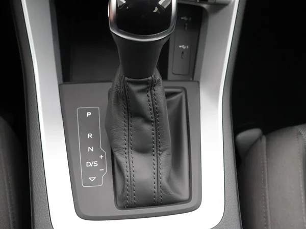 Audi Q3 (2022) — foto 11 van 25