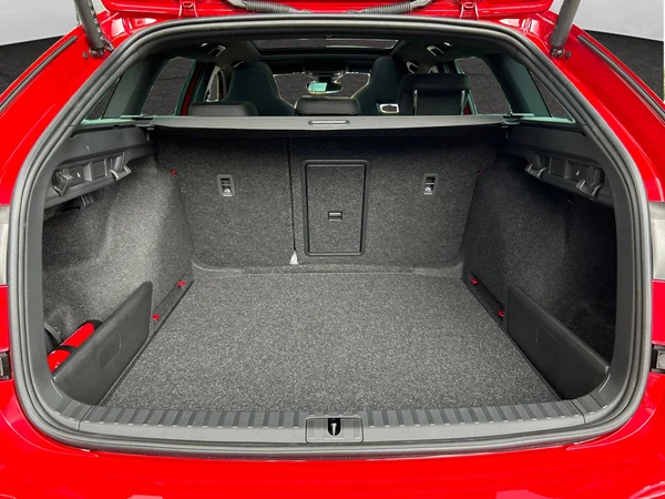 SKODA Octavia Combi (2025) — foto 8 van 17