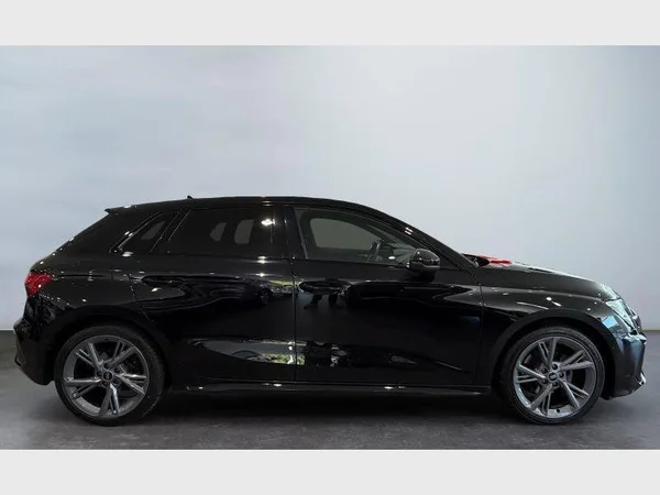 Audi A3 Sportback (2024) — foto 21 van 26