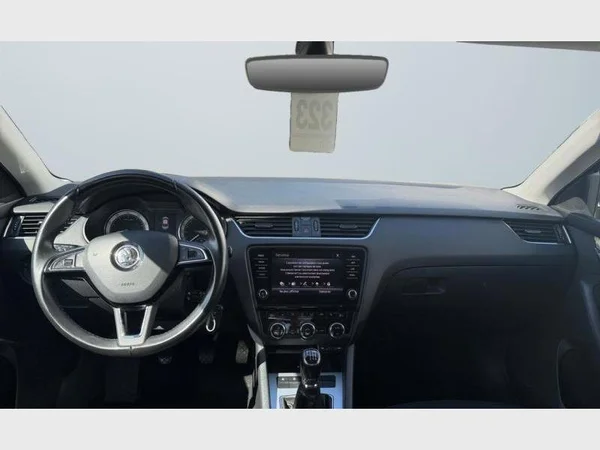 Skoda Octavia (2017) — foto 2 van 20