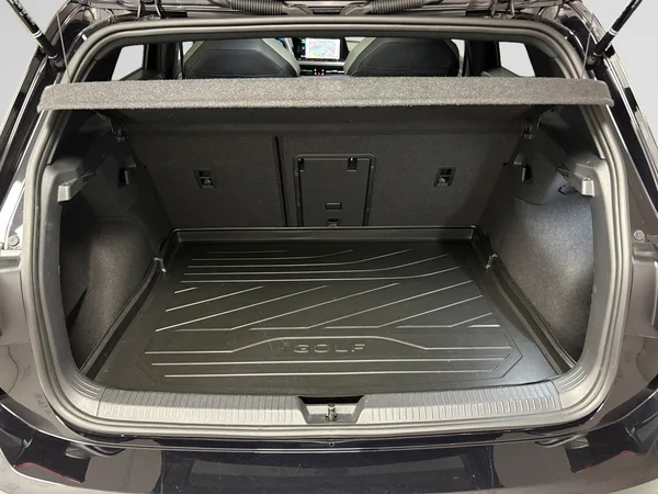 VOLKSWAGEN Golf VIII (2024) — foto 4 van 15